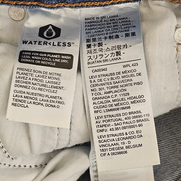 Levi's Wedgie Straight Blue Jeans Distressed Raw Hem Button Fly Women's Sz 27 - Picture 10 of 16